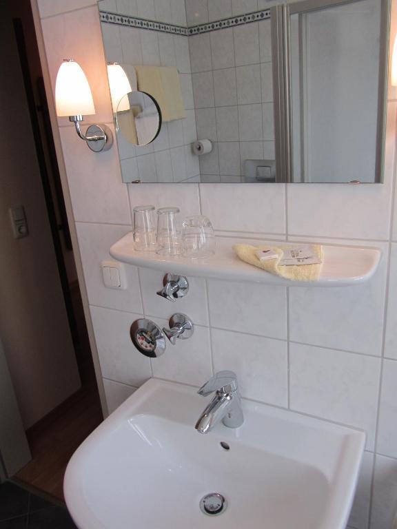 Hotel Gasthof Humplbrau Волфратсхаузен Стая снимка