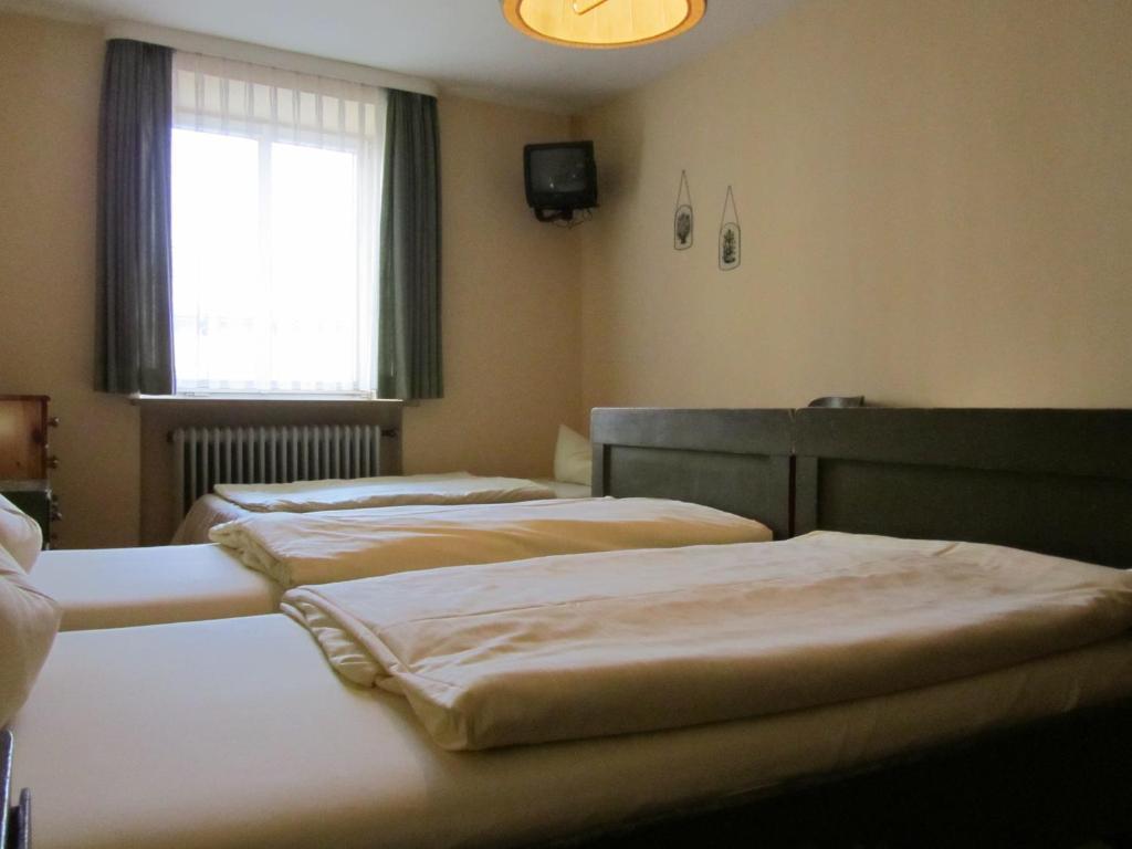 Hotel Gasthof Humplbrau Волфратсхаузен Стая снимка